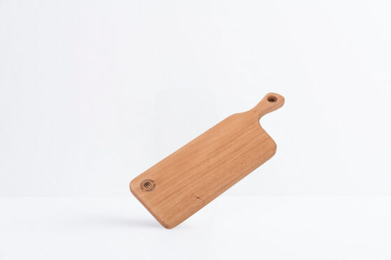 NATURAL WOOD CUTTING BOARD